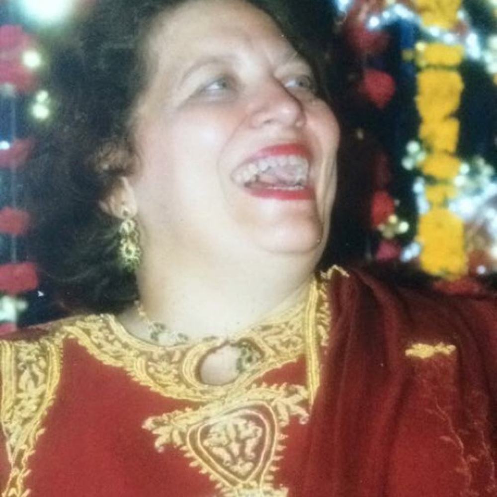Meet your Posher, Ayesha